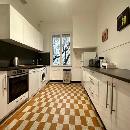 Apartament Lattre A Parking Et Terrasse Fréjus