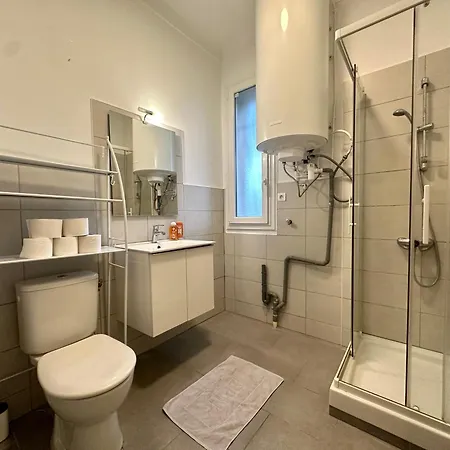 Apartament Lattre A Parking Et Terrasse Fréjus